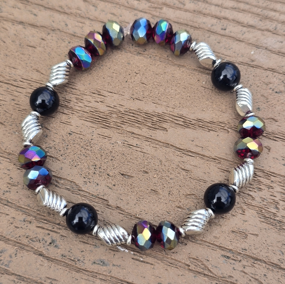 Black Onyx Beaded Bracelet with Faceted Glass Beads And Silver Accents